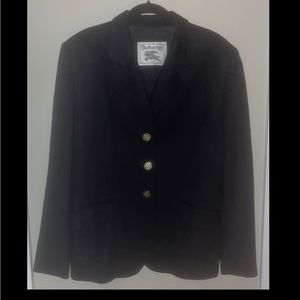 Burberry’s 100% wool Navy blue.(SizeT44)European